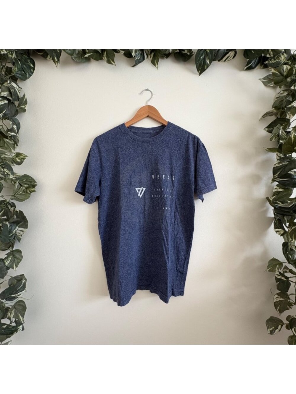 Veece Short Sleeve Scoop Neck Graphic Shirt Heathered Blue Men’s Size M